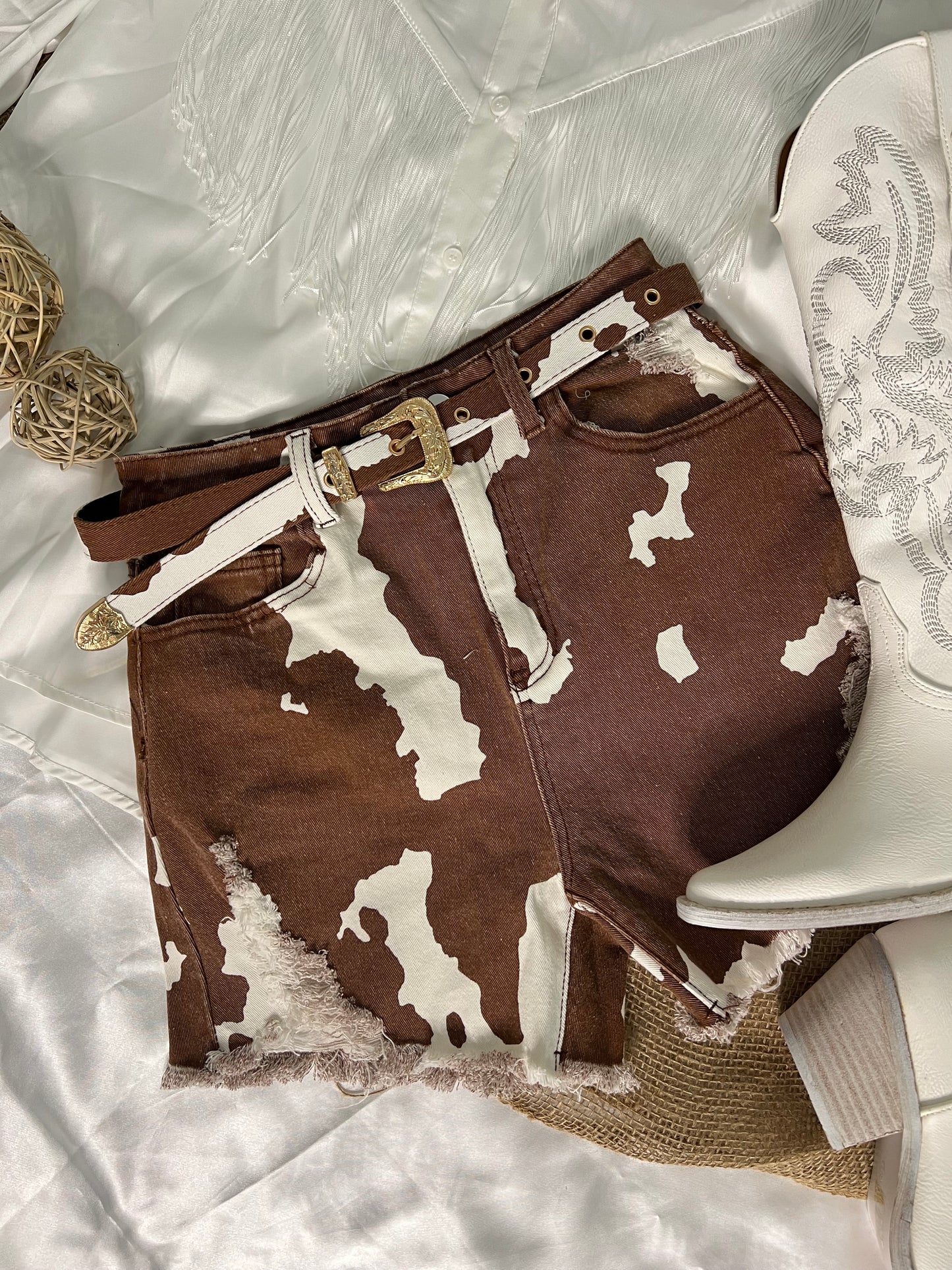 Cow print short