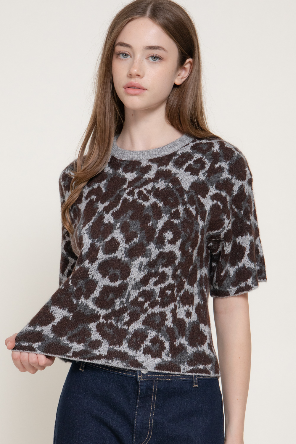 Leopard Knit Short Sleeve Sweater