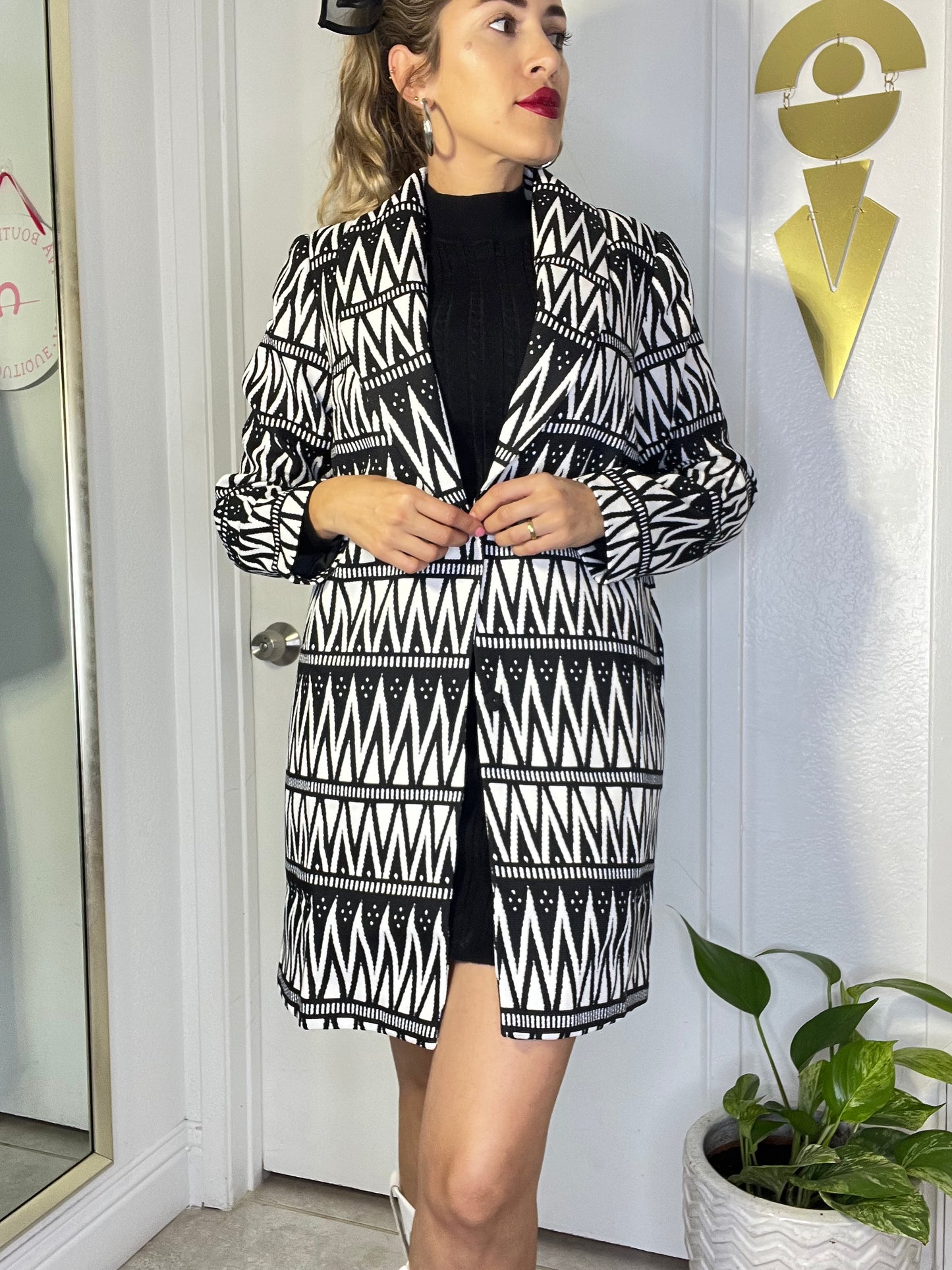 Tribal black & white blazer