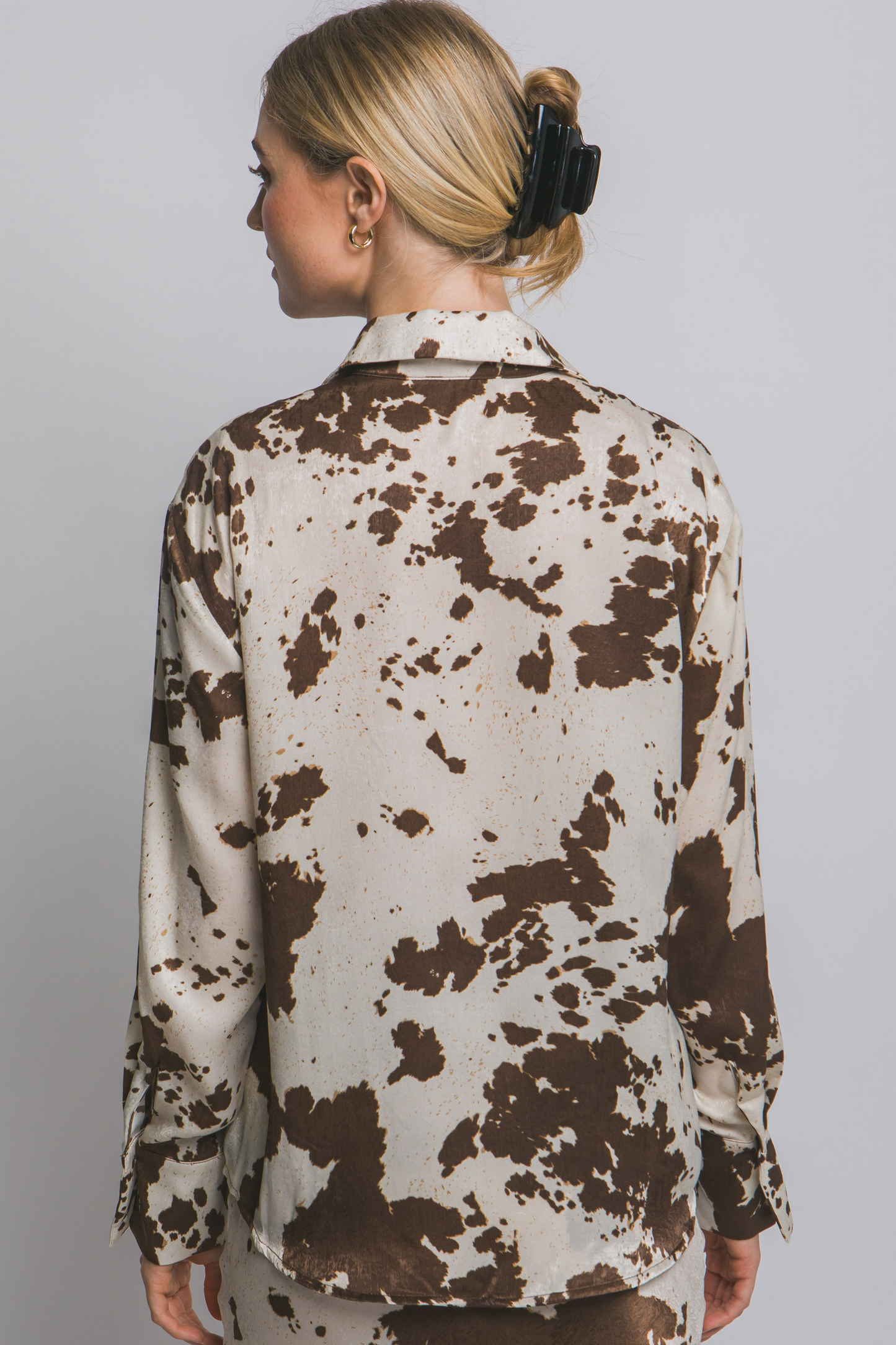 Elda button up